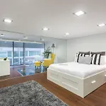 Urban Loft דירה אבאירו
